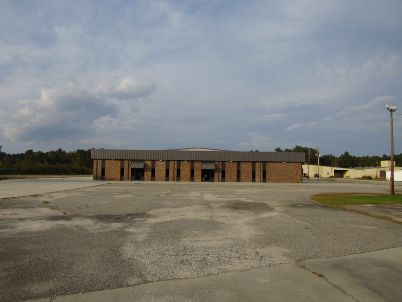 305 W Myrtle Beach Hwy, Johnsonville, SC for lease - Primary Photo - Image 1 of 13