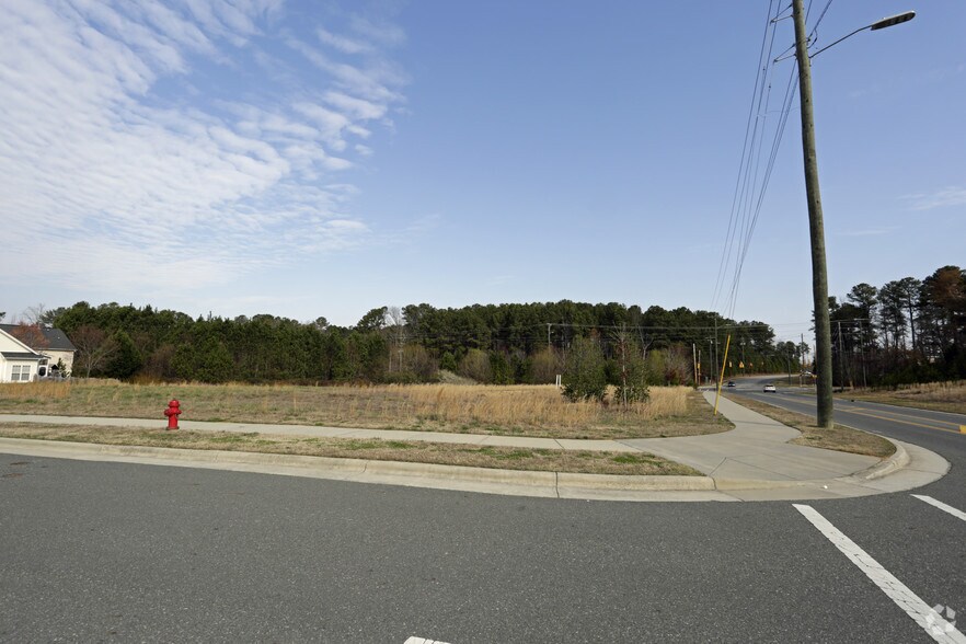 1001 Olive Chapel Rd, Apex, NC for sale - Primary Photo - Image 1 of 1