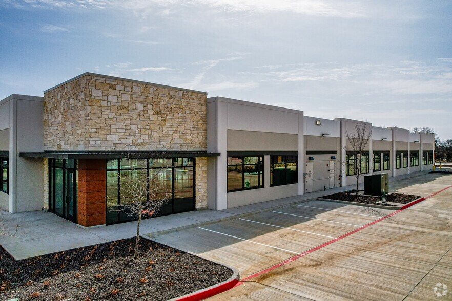 380 S Nolen Dr, Southlake, TX for lease - Building Photo - Image 3 of 6