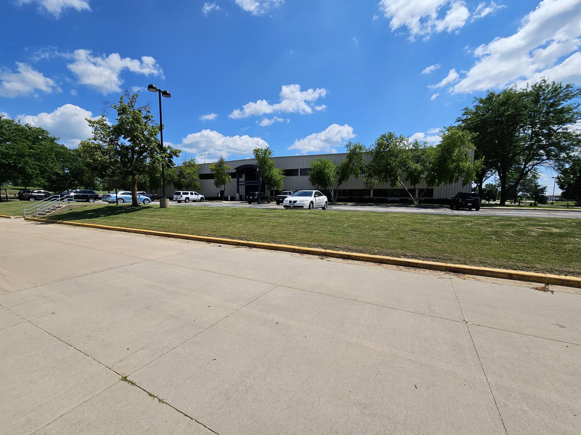 1 Lands End Ln, Dodgeville, WI for sale Primary Photo- Image 1 of 2