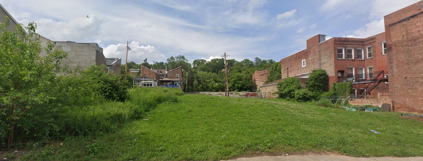 1911 Forbes Ave, Pittsburgh, PA for lease Primary Photo- Image 1 of 4