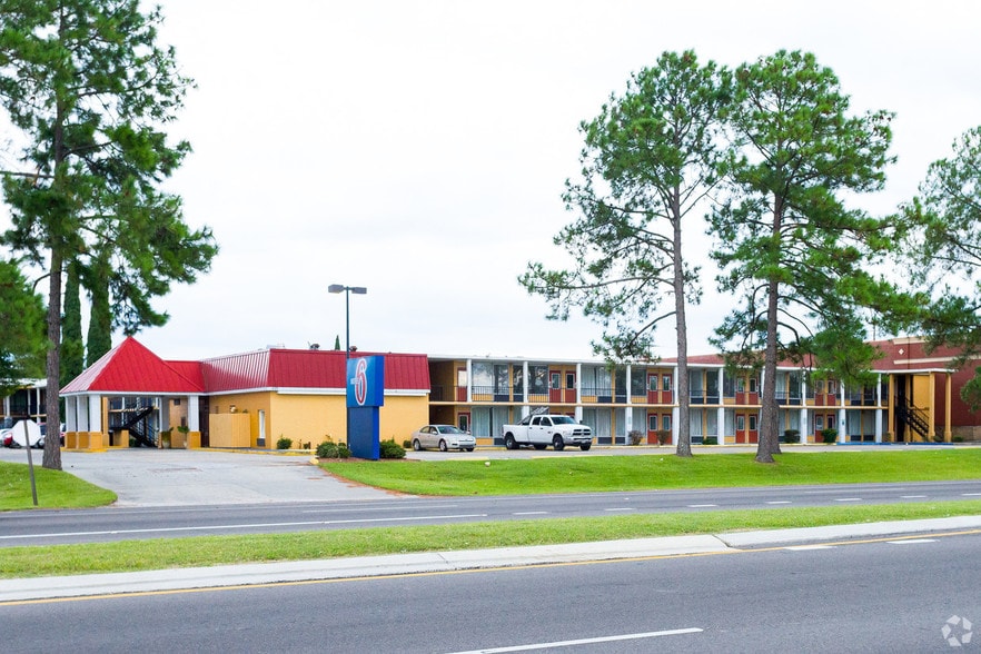 203 N Canal Blvd, Thibodaux, LA 70301