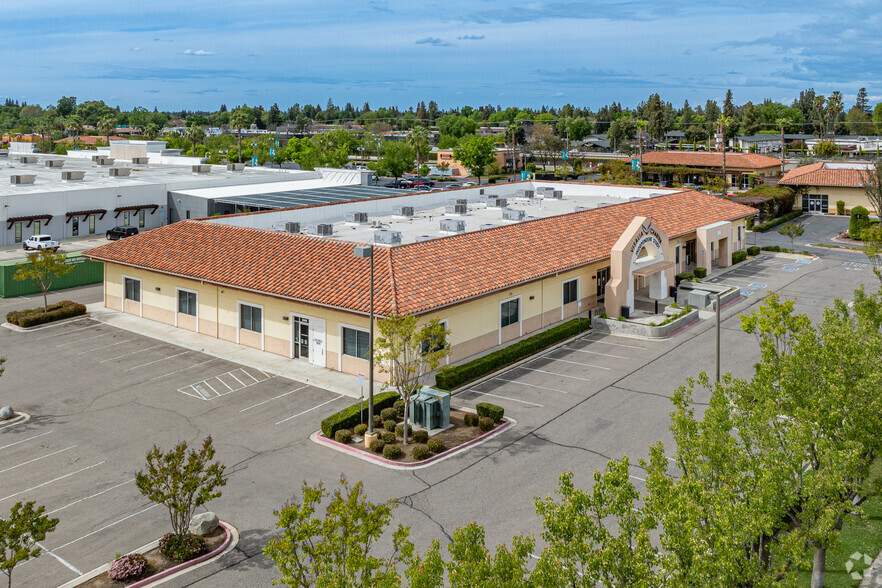 649 S County Center Dr, Visalia, CA for sale - Aerial - Image 3 of 10