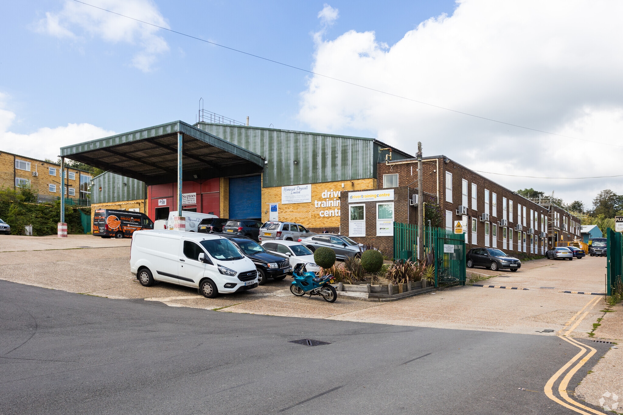 Ivyhouse Ln, Hastings for lease Primary Photo- Image 1 of 4