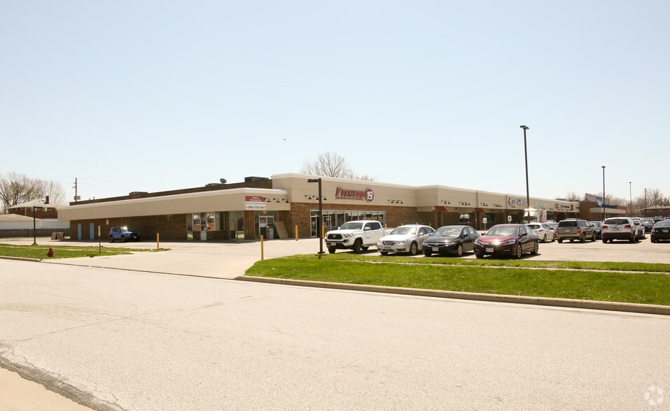 30136-30250 Euclid Ave, Wickliffe, OH for lease - Primary Photo - Image 1 of 5