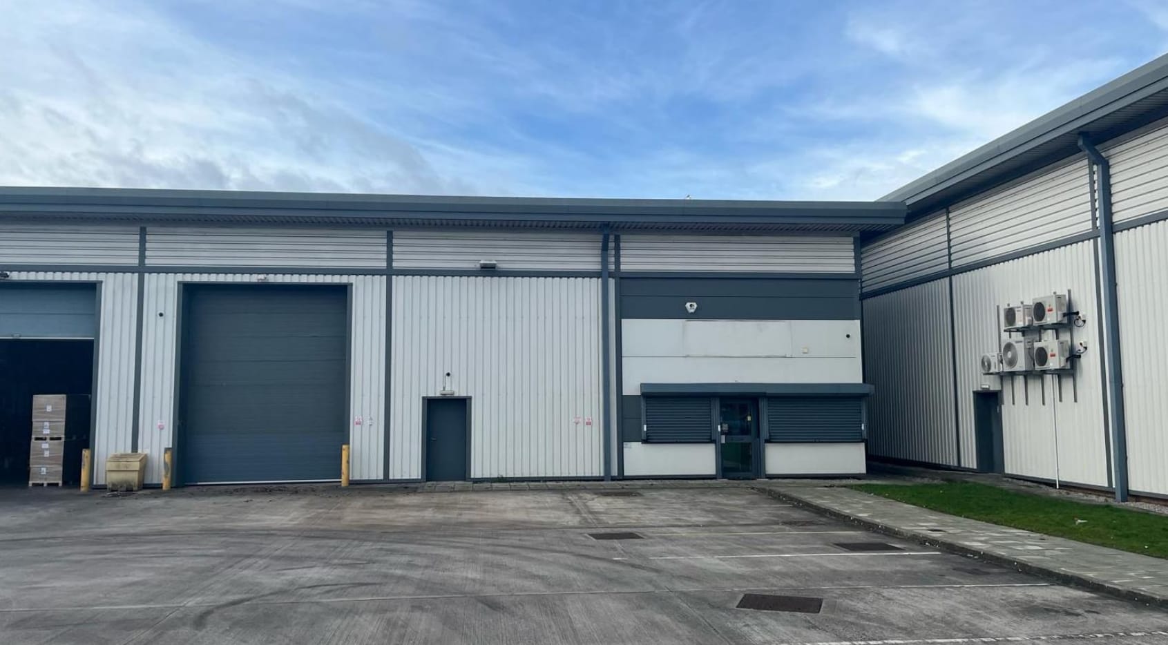 Spectrum Way, Stockport for lease Building Photo- Image 1 of 5