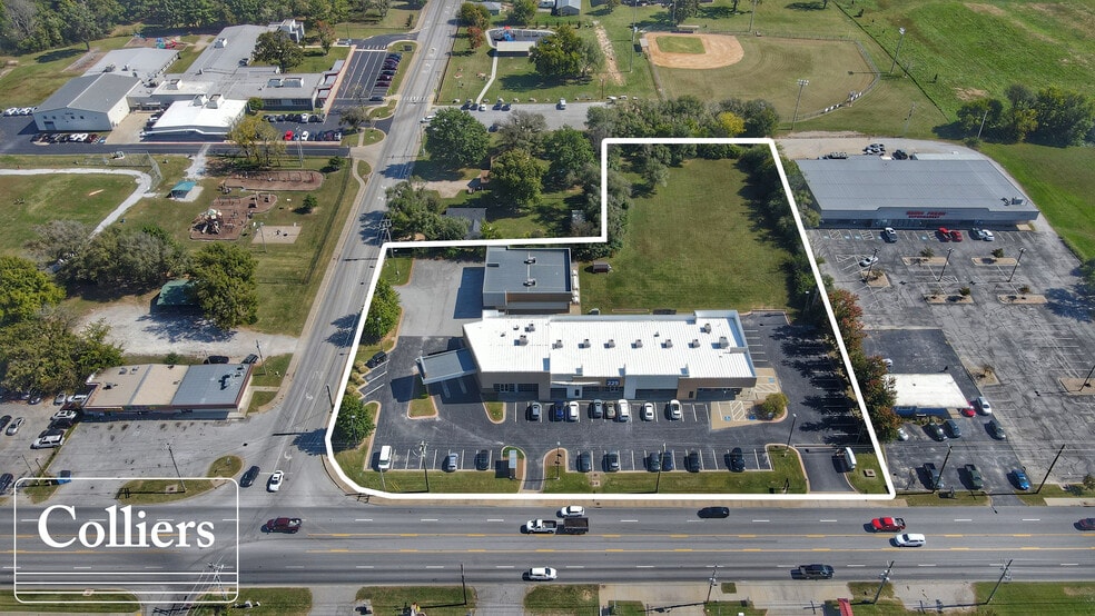 225 N Bloomington St, Lowell, AR for sale - Building Photo - Image 2 of 7