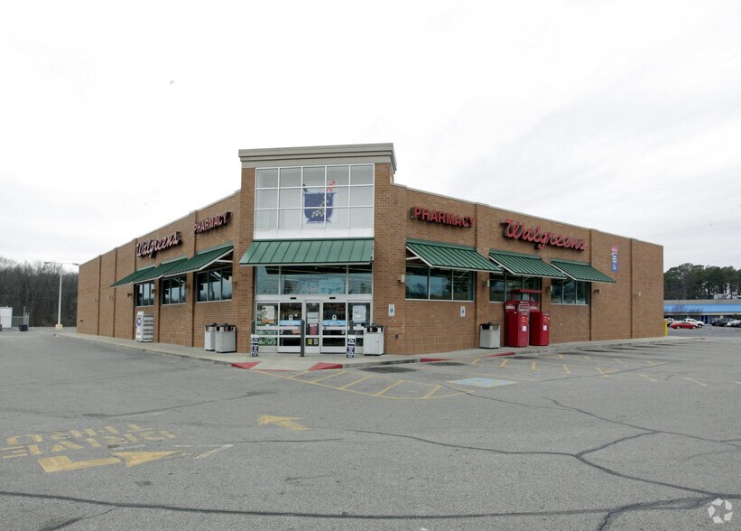 5828 Summer Ave, Memphis, TN for sale - Primary Photo - Image 1 of 1