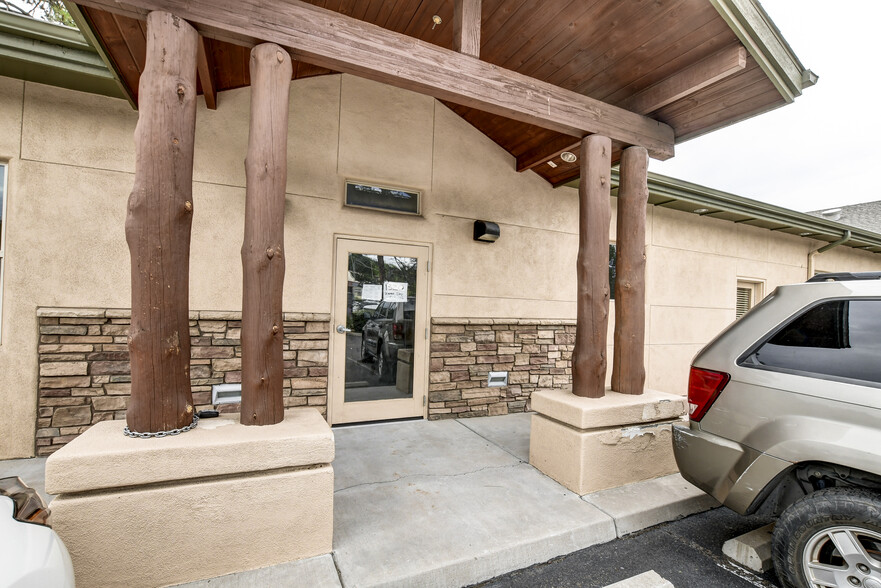 1320 W Iron Springs Rd, Prescott, AZ for lease - Primary Photo - Image 1 of 9