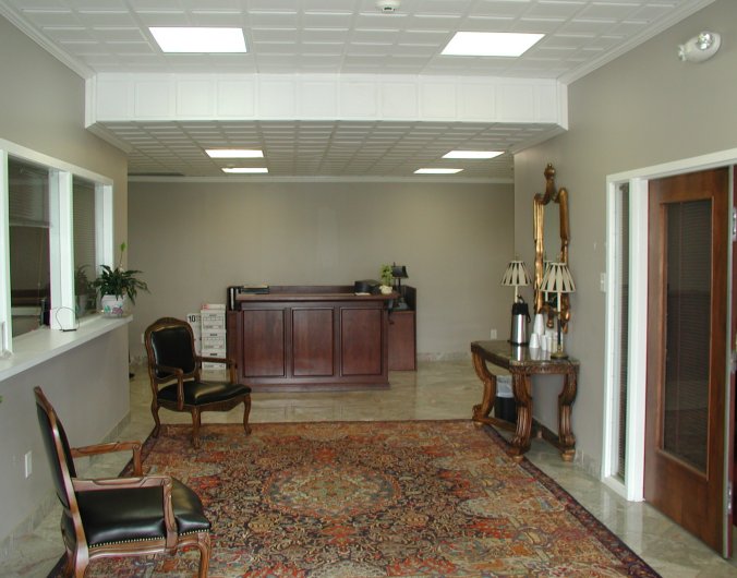 420 Hudgins Rd, Fredericksburg, VA for lease - Lobby - Image 2 of 4