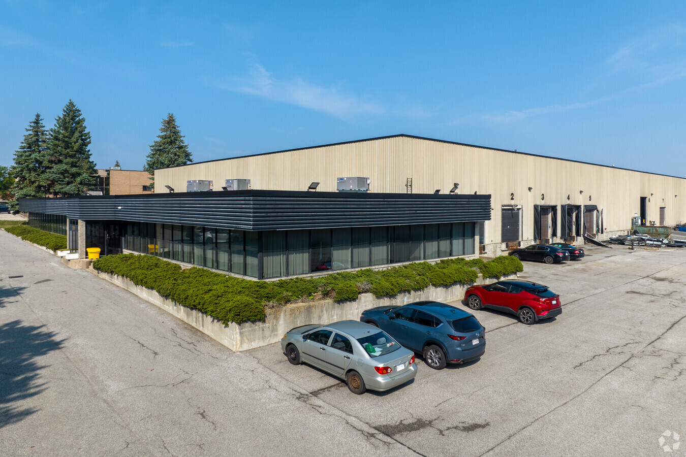 355 Traders Blvd E, Mississauga, ON L4Z 3E4 | LoopNet