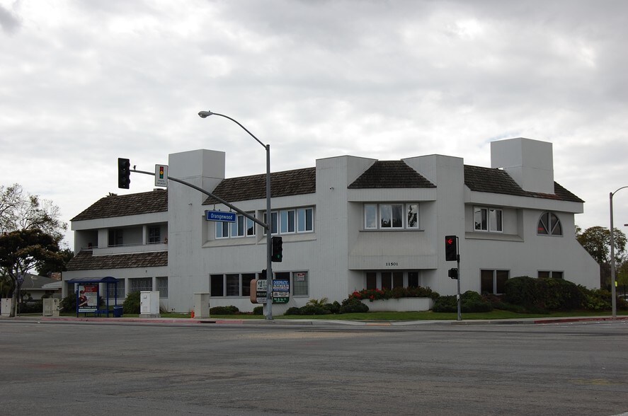 11501 Brookhurst St, Garden Grove, CA 92840