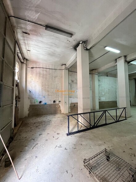 Retail in Alicante for sale - Building Photo - Image 3 of 4