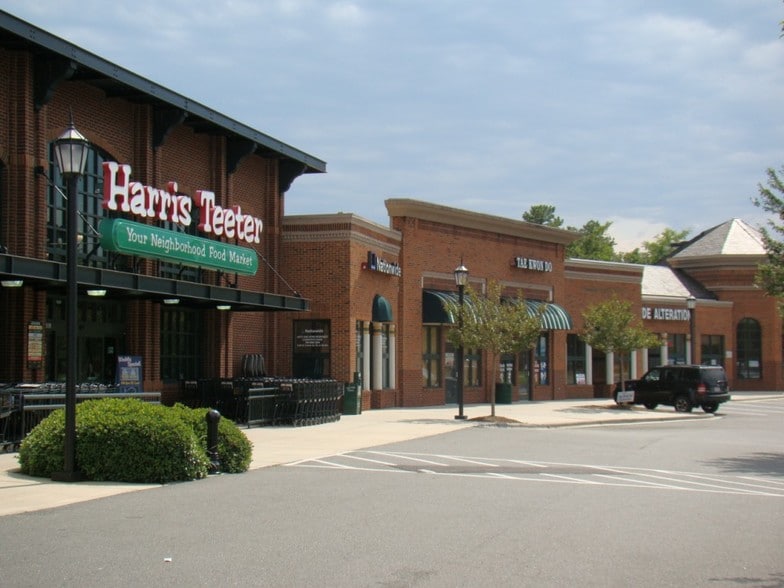 7800 Stevens Mill Rd, Matthews, NC for lease - Building Photo - Image 3 of 4