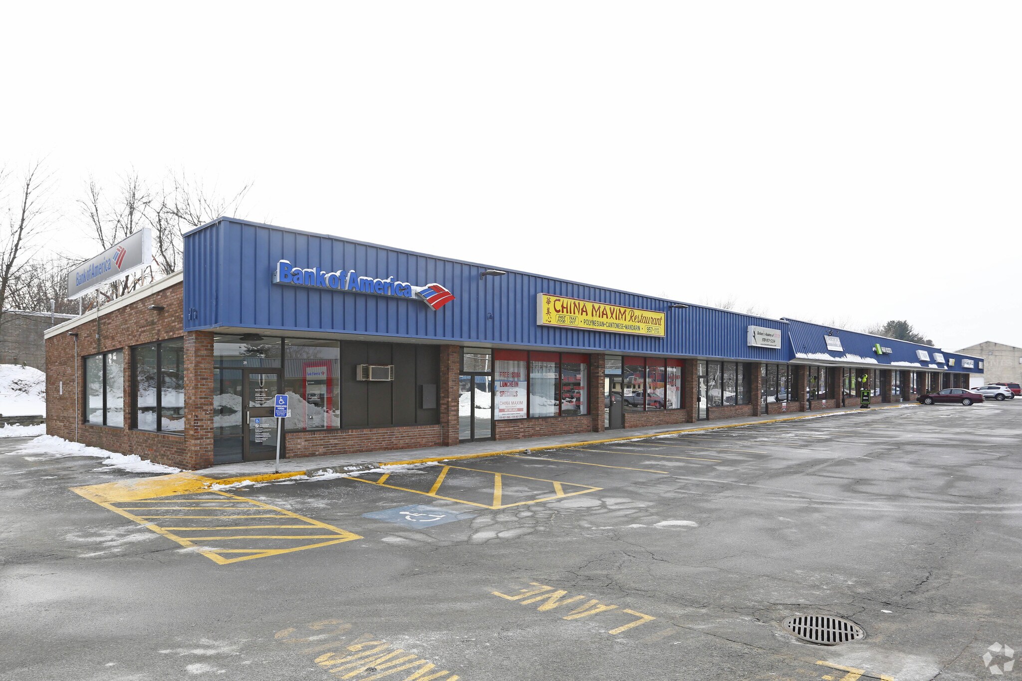 1734 Lakeview Ave, Dracut, MA for sale Primary Photo- Image 1 of 1