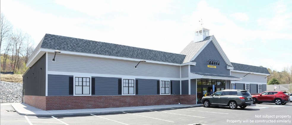 7 Moosup Pond Rd, Danielson, CT for sale - Primary Photo - Image 1 of 1