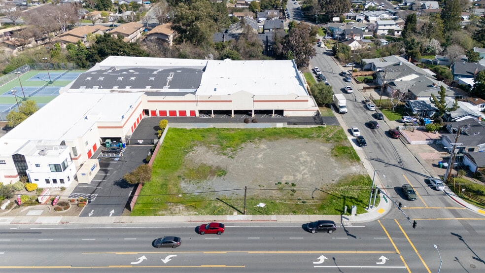 2995 Pinole Valley Rd, Pinole, CA for sale - Building Photo - Image 2 of 7