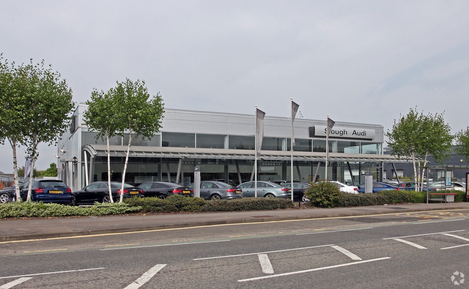 756 Dover Rd, Slough for lease - Primary Photo - Image 1 of 2