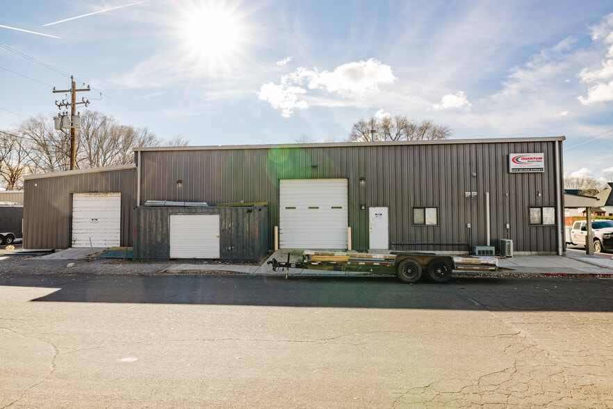 1070 Silver St, Elko, NV for lease - Building Photo - Image 1 of 50