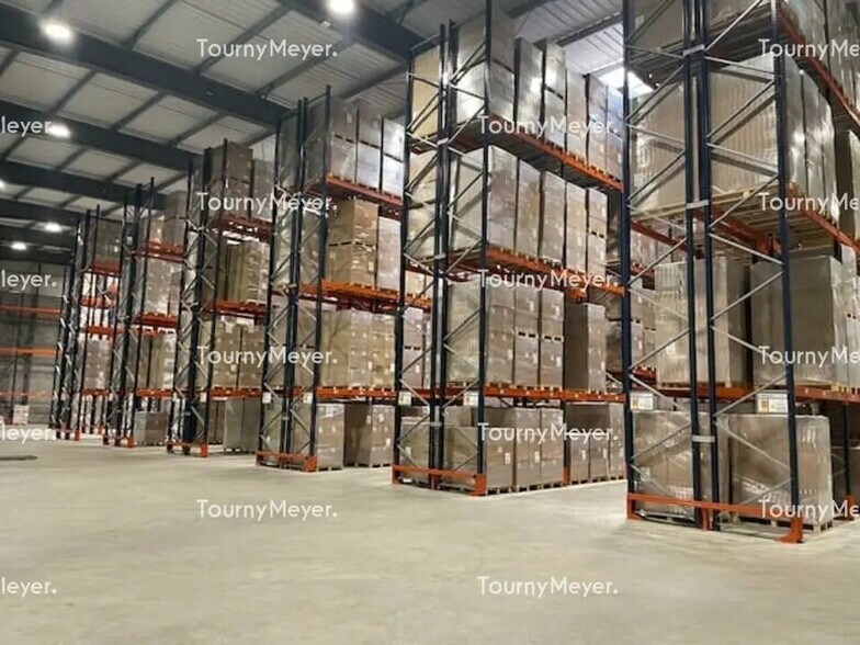 Flex in Saint-Avé for lease - Building Photo - Image 2 of 3