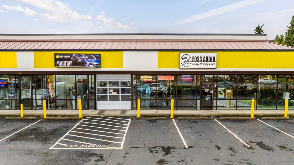 10 SE Everett Mall Way, Everett, WA for lease - Building Photo - Image 2 of 16