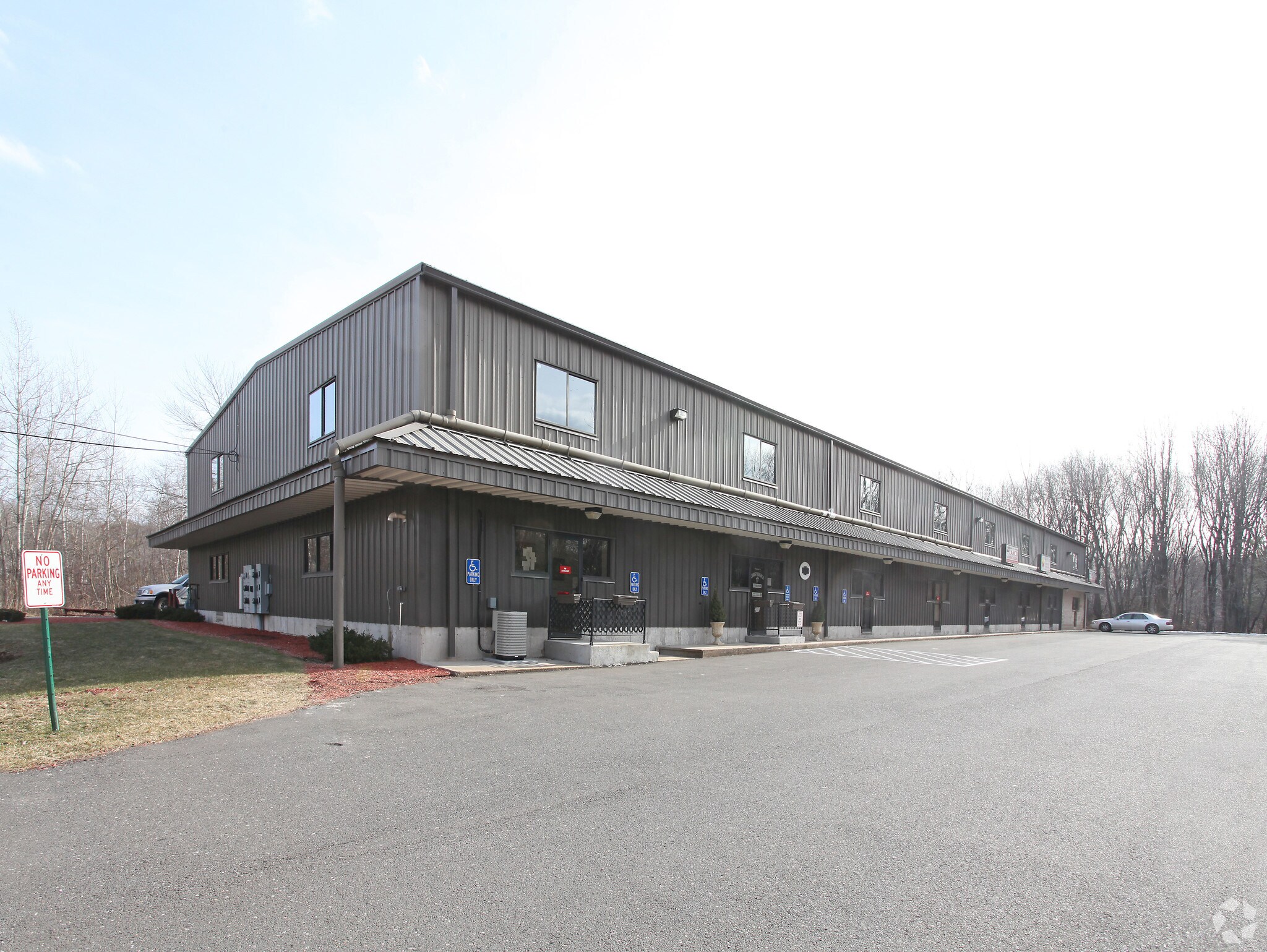 16 Town Line Rd, Wolcott, CT for sale Primary Photo- Image 1 of 1