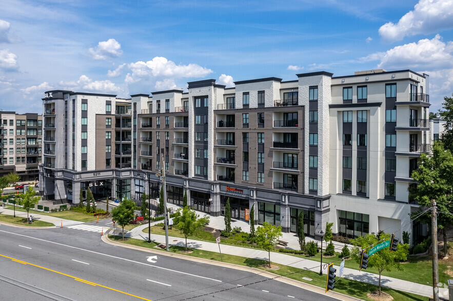 5211 Peachtree Blvd, Chamblee, GA for sale - Primary Photo - Image 1 of 1