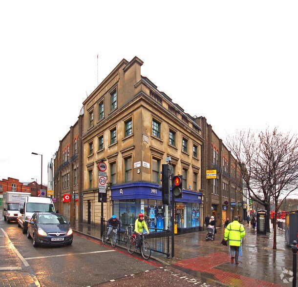 Upper St, London for sale - Primary Photo - Image 1 of 2