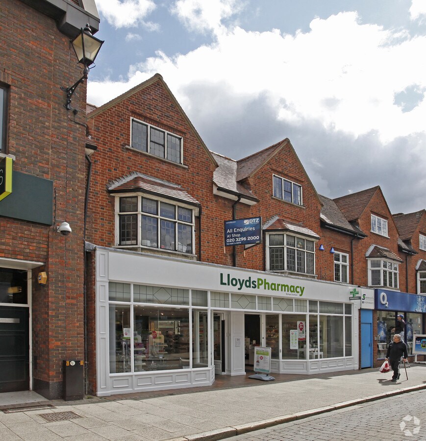 17 South St, Stortford, CM23 3AB