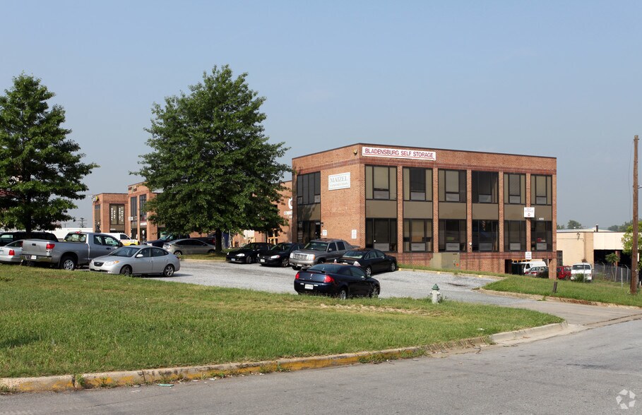 42464250 Kenilworth Ave, Bladensburg, MD 20710 Bladensburg Self