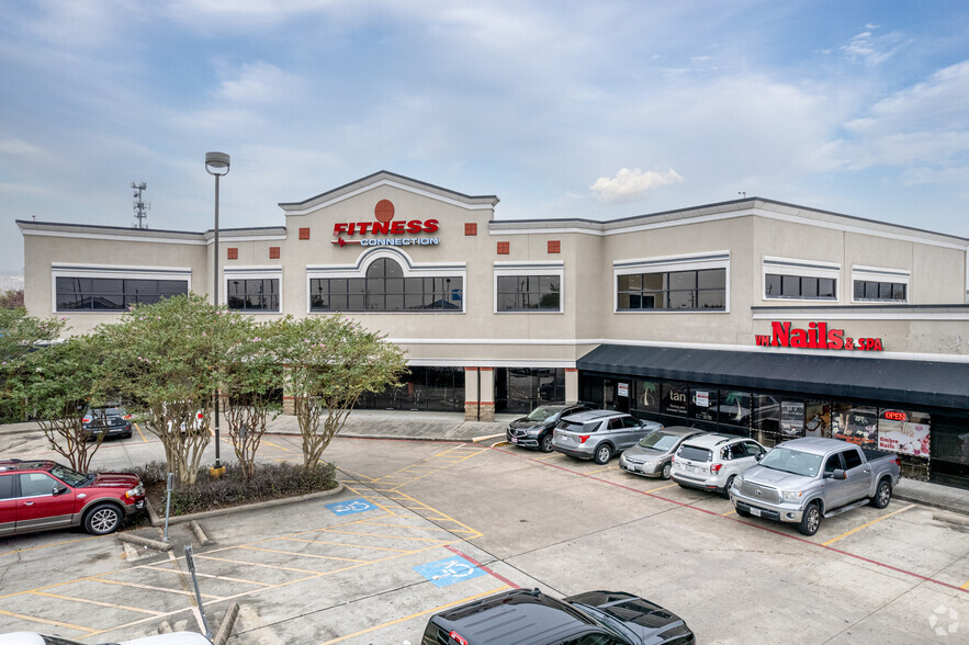 5003-5075 Garth Rd, Baytown, TX for lease - Building Photo - Image 2 of 13