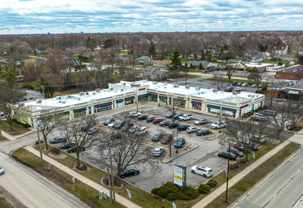 125-165 W Dundee Rd, Buffalo Grove, IL for sale Building Photo- Image 1 of 1