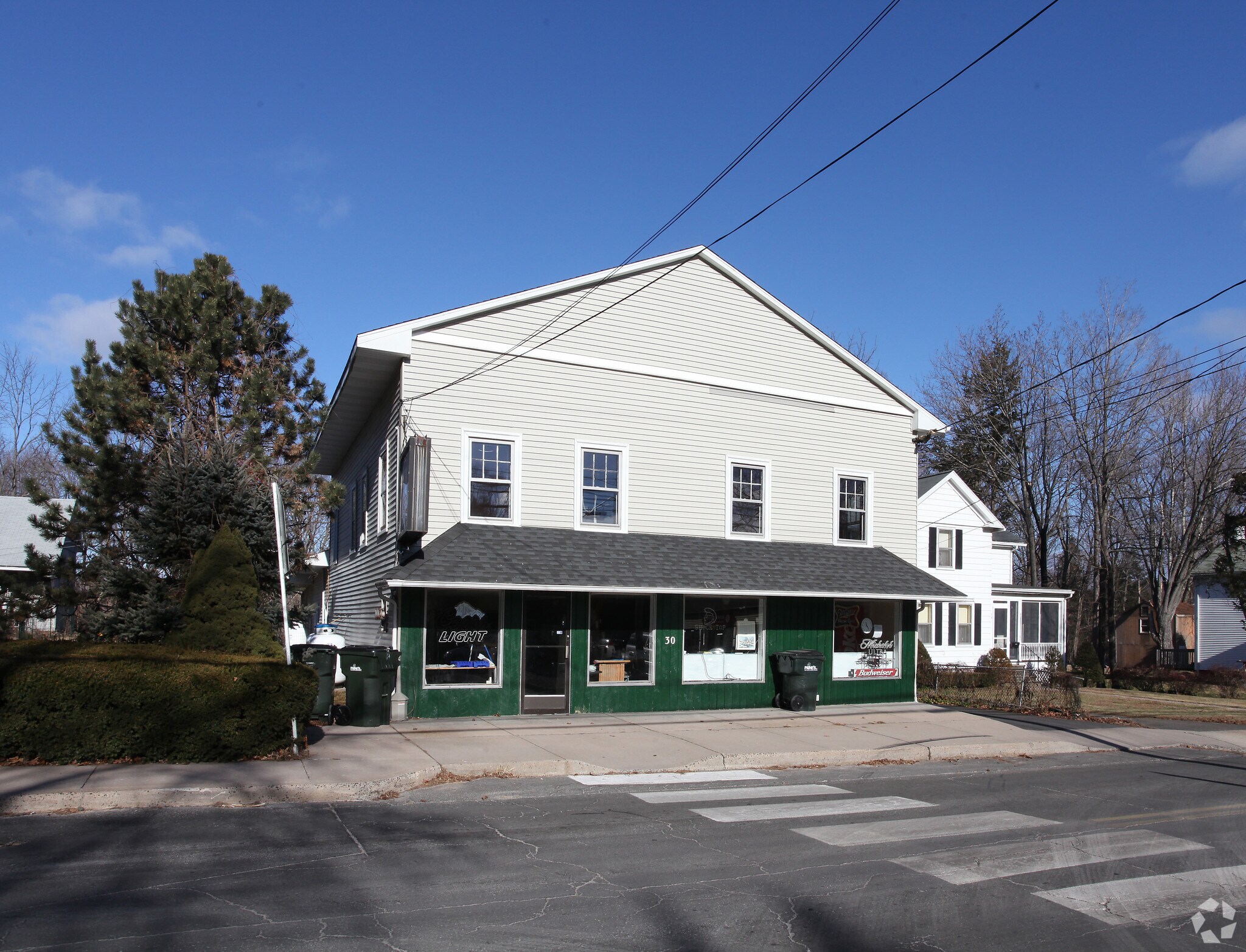 30 Winthrop St, Tariffville, CT for sale Primary Photo- Image 1 of 1