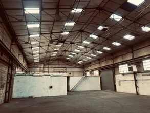Flex in Chassieu for lease Interior Photo- Image 2 of 6