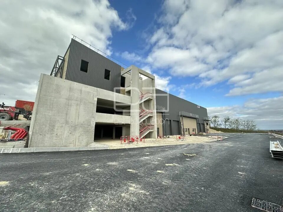 Flex in Ludres for sale Building Photo- Image 1 of 13