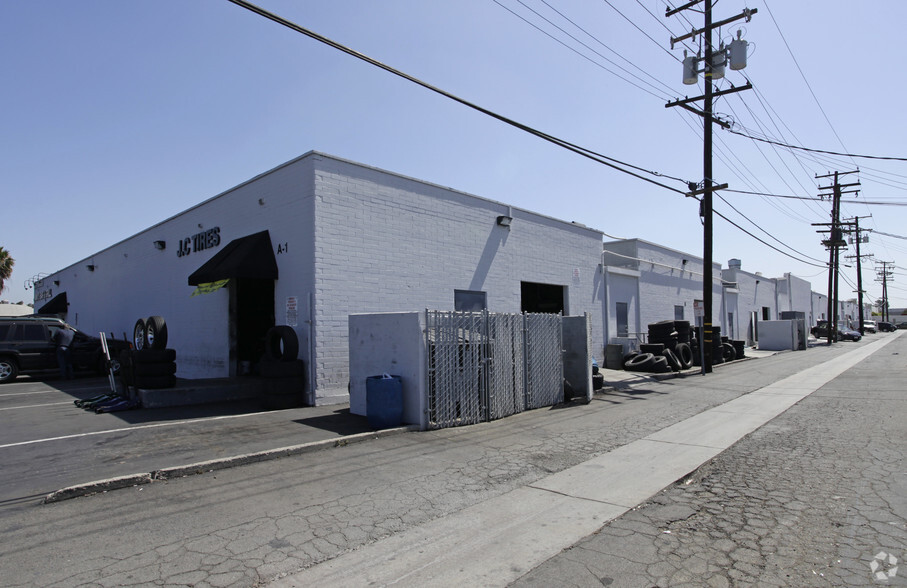 500 S Raymond Ave, Fullerton, CA for lease - Building Photo - Image 2 of 4