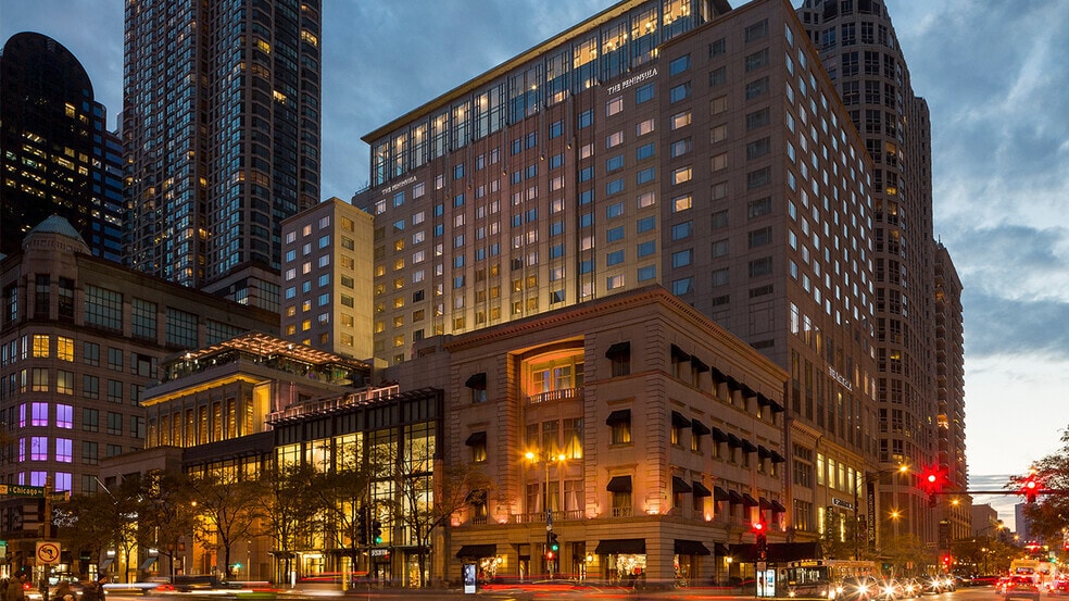 108 E Superior St, Chicago, IL for lease - Primary Photo - Image 1 of 4