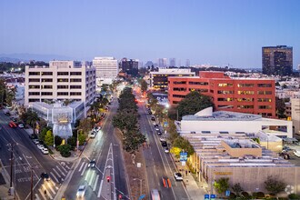 11812 W San Vicente Blvd, Los Angeles, CA - AERIAL map view