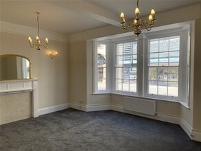 42 Clarence St, Cheltenham for lease Interior Photo- Image 2 of 3