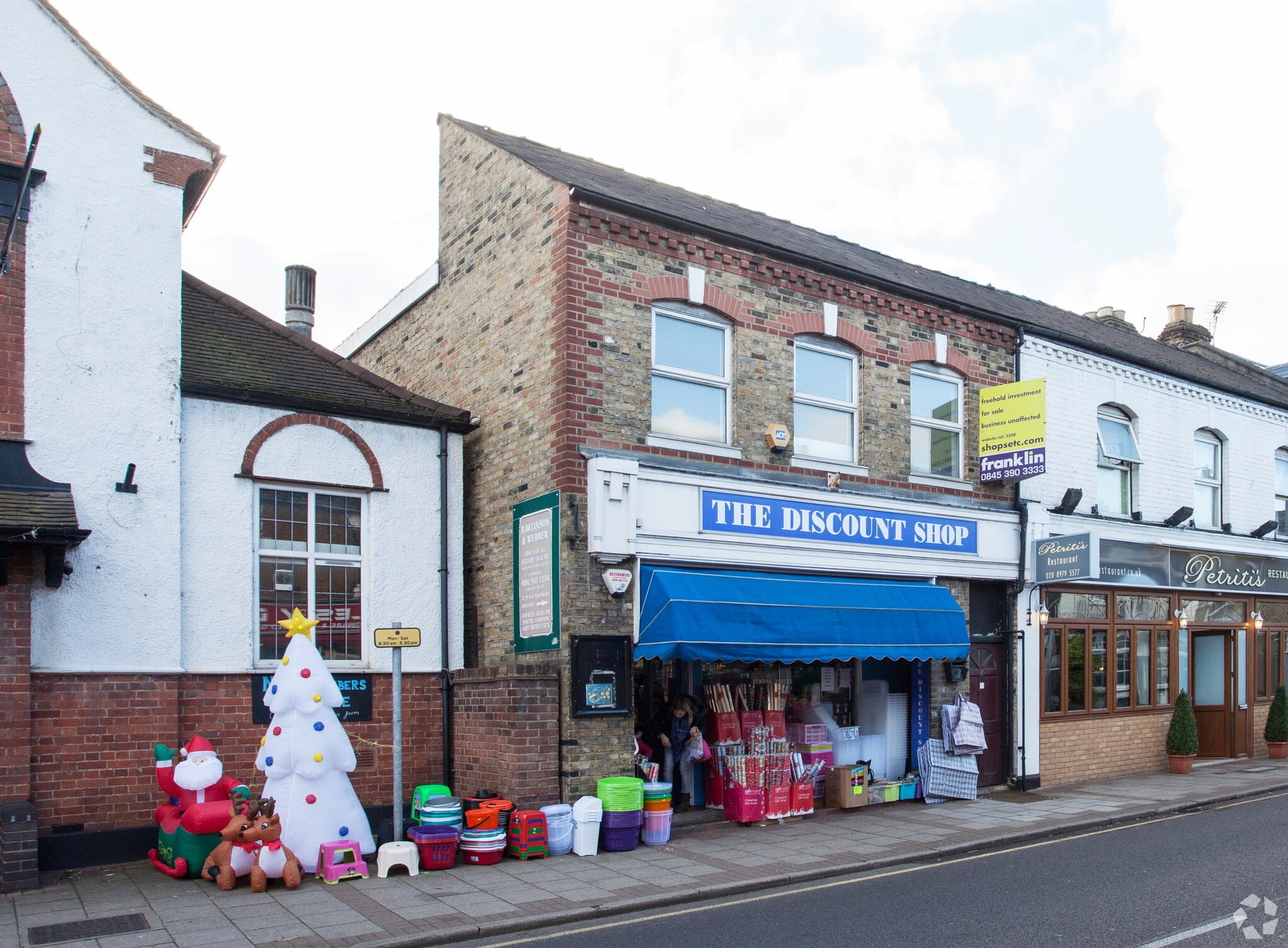 96 Walton Rd, East Molesey for sale Primary Photo- Image 1 of 1