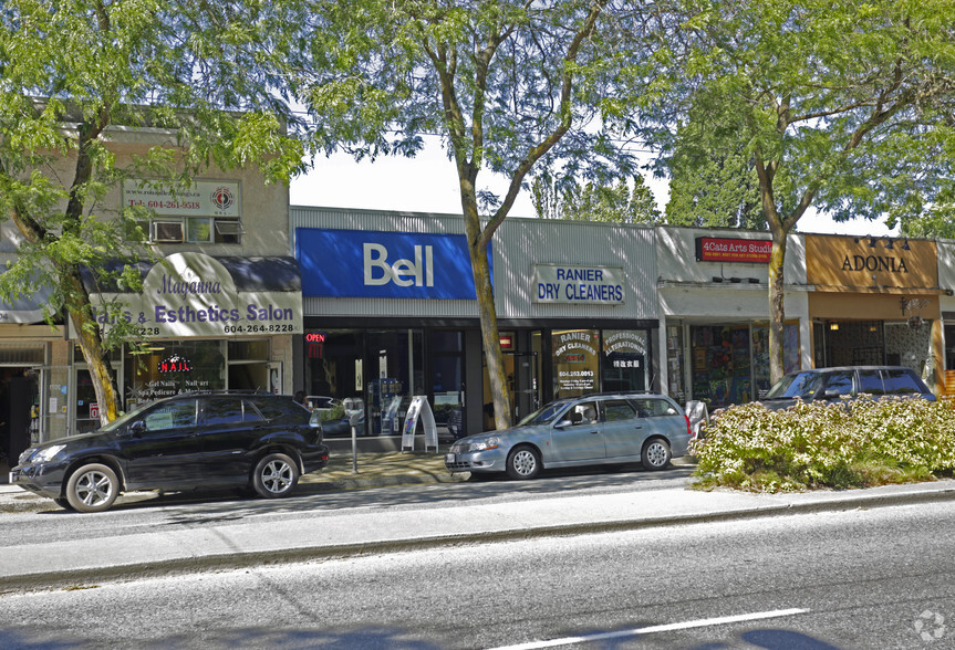 2063-2065 W 41st Ave, Vancouver, BC for sale - Primary Photo - Image 1 of 7