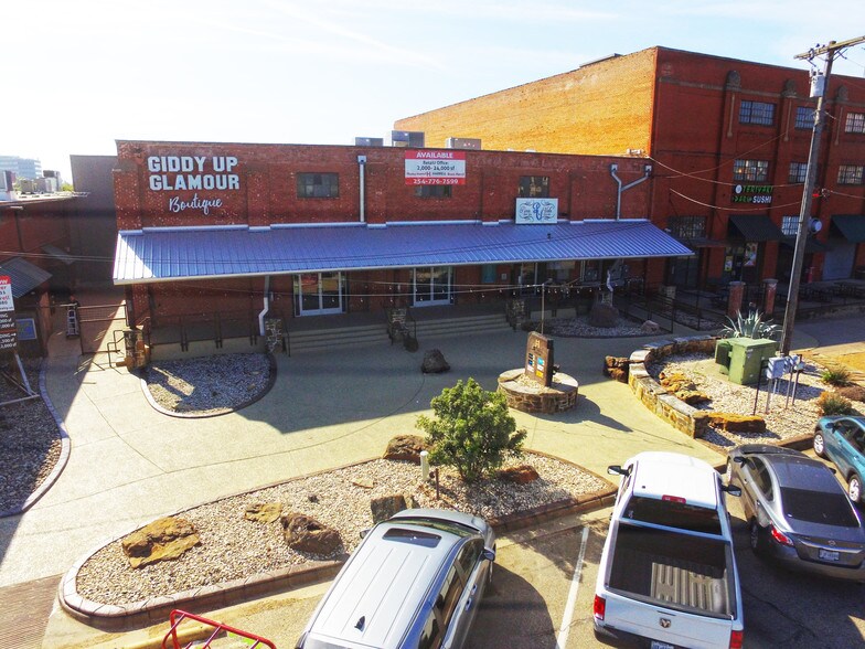 115 119 Mary St Waco Tx 76701 Retail For Lease Loopnet Com