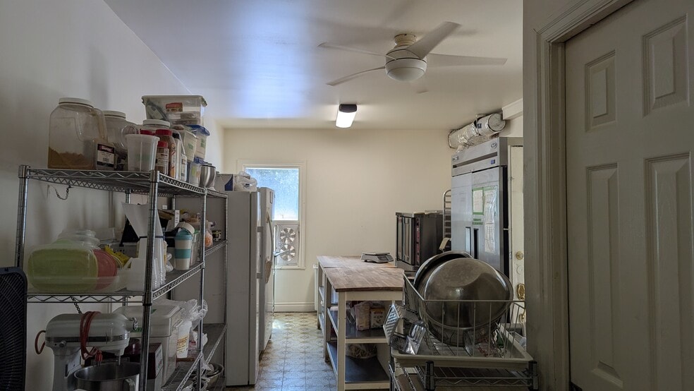 693 St Clair Ave W, Toronto, ON for sale - Building Photo - Image 2 of 3