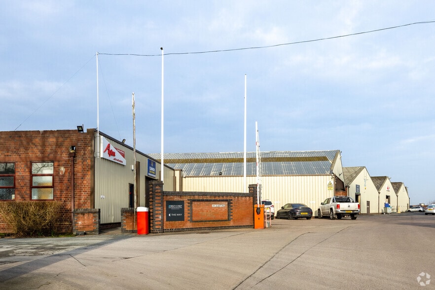 Gough Rd, Bilston for sale - Primary Photo - Image 1 of 1