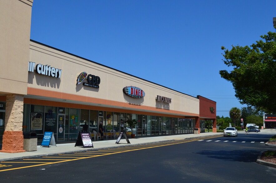 602-628 Barnes Blvd, Rockledge, FL for sale - Primary Photo - Image 1 of 5