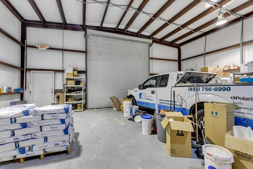 811 W Santa Fe St, Conroe, TX for sale - Building Photo - Image 1 of 1