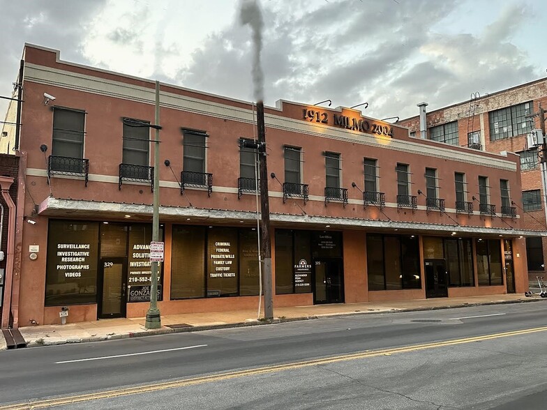 319 S Flores St, San Antonio, TX for lease - Building Photo - Image 1 of 20