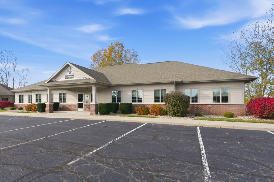 2150 N Pointe Dr, Warsaw, IN for lease - Building Photo - Image 2 of 28