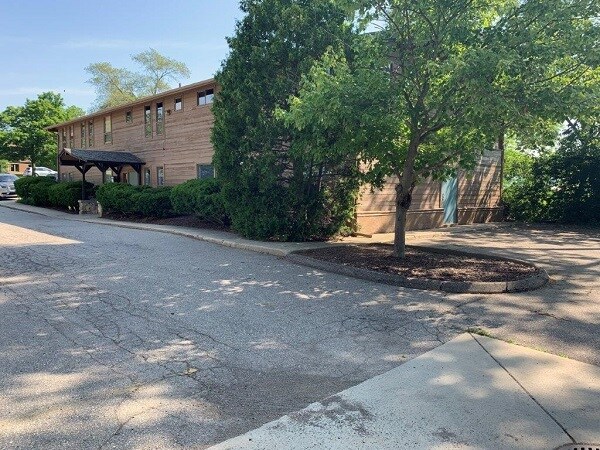2385 S Huron Pky, Ann Arbor, MI for sale Building Photo- Image 1 of 1