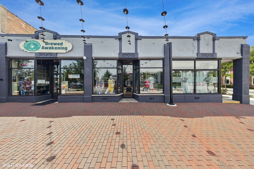 19-23 W Quincy St, Westmont, IL for sale - Building Photo - Image 1 of 18